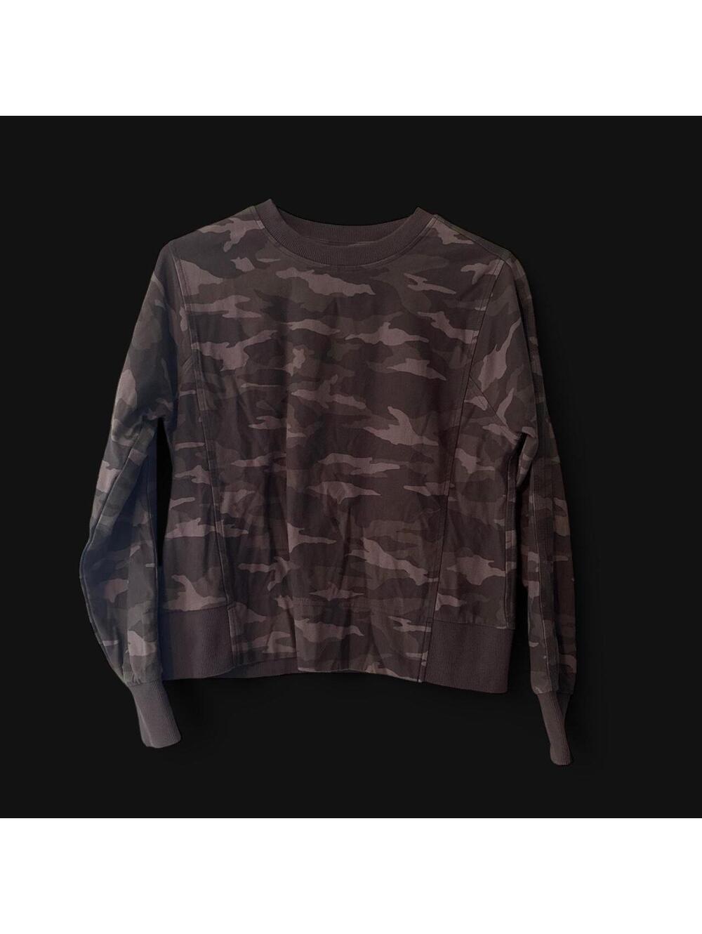 Athleta Black & gray camouflage crewneck sweatshirt size XS